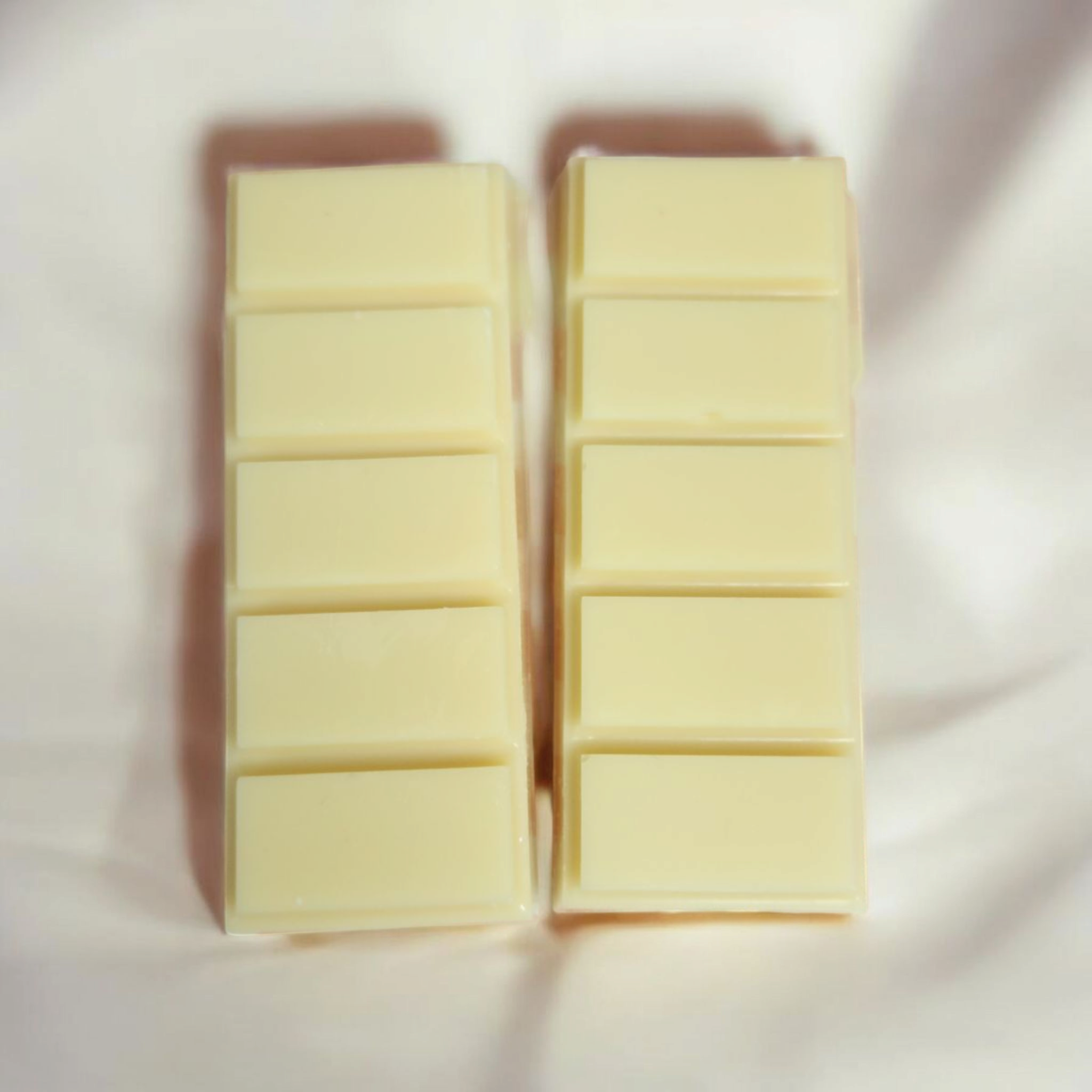 Cocoa Butter Cashmere Wax Bar 3.4oz – Soft, Cozy & Inviting Scent
